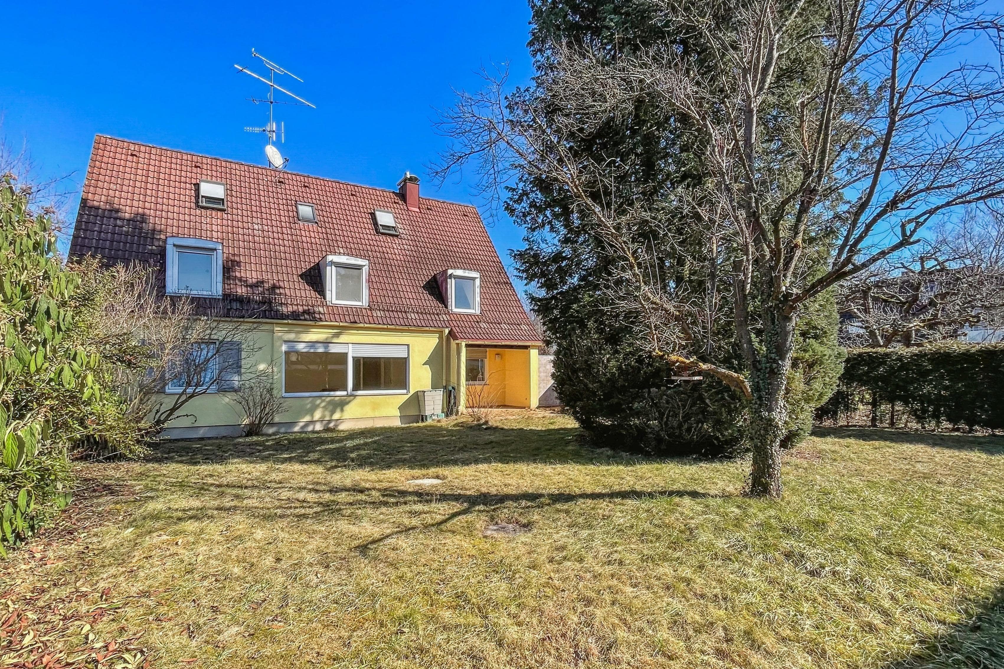 Grundstück mit Altbestand