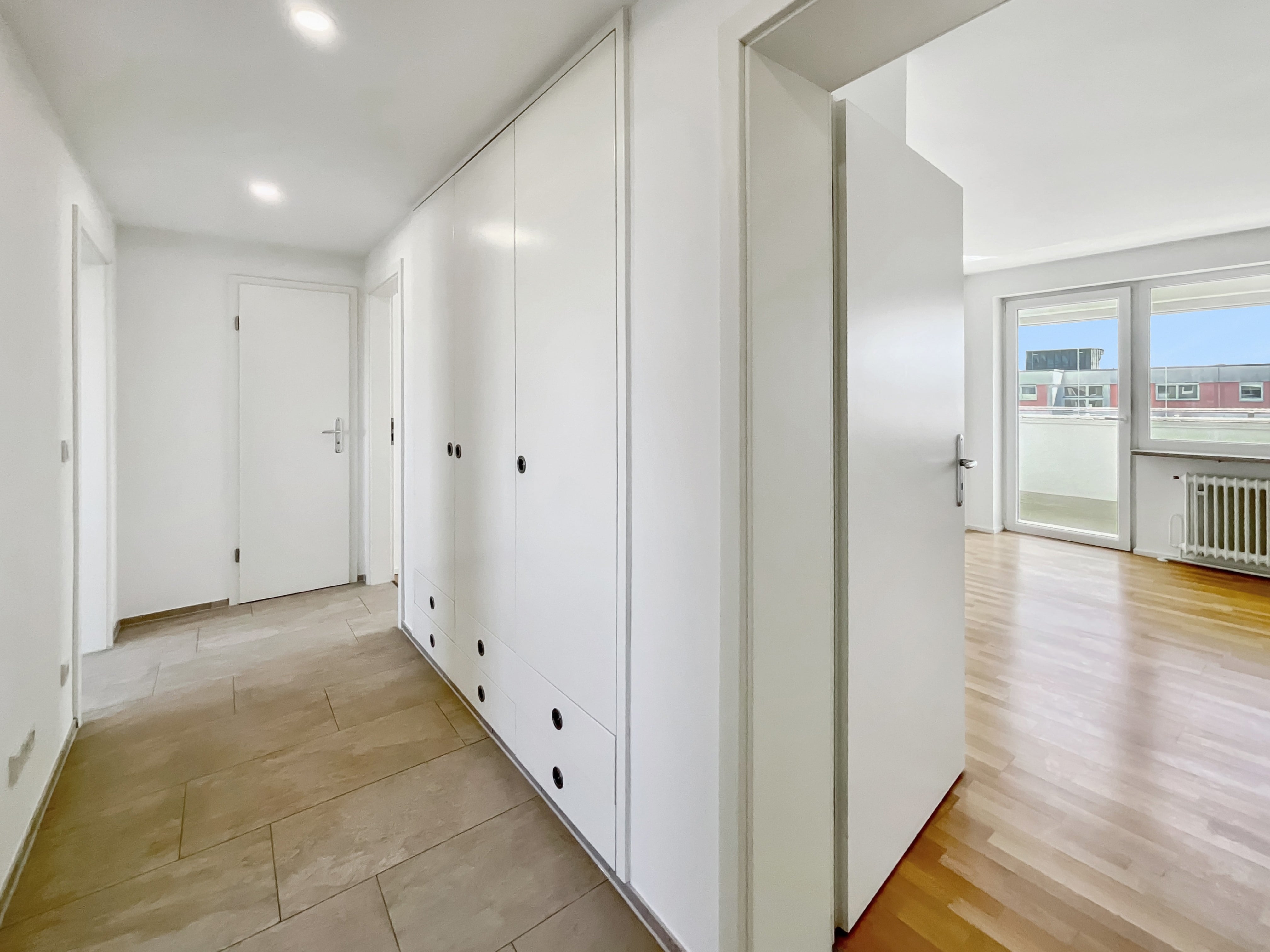 Flur mit Einbauschrank