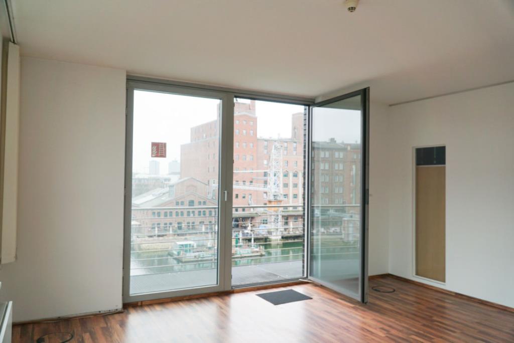 Büro mit Balkon