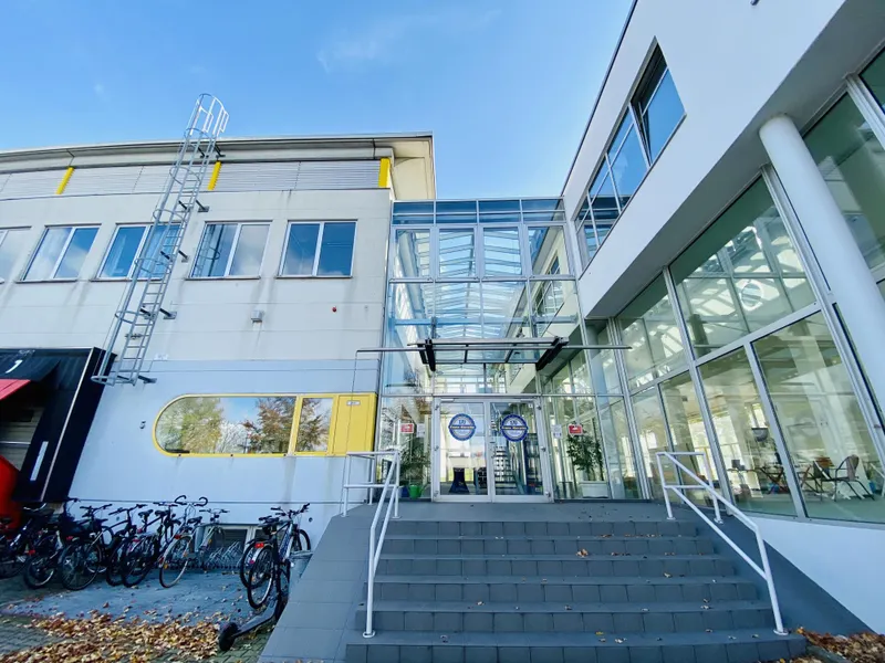 Außenansicht / Eingangsbereich