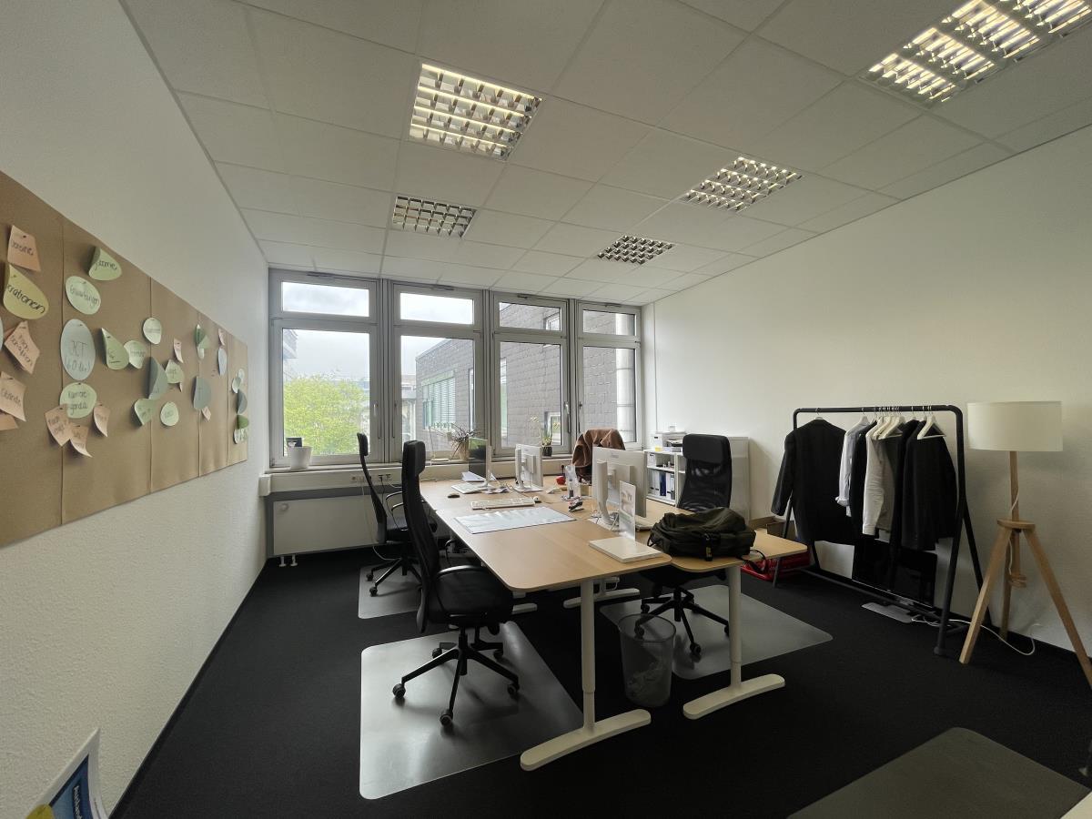 Helles Büro
