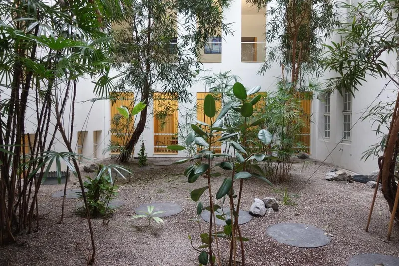 Innenliegender Garten