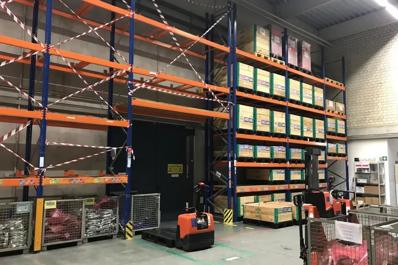 Innenansicht Hallenfläche