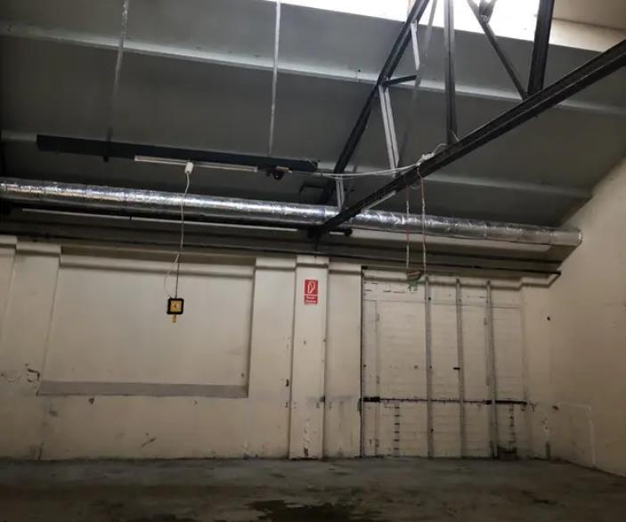 Halle R1