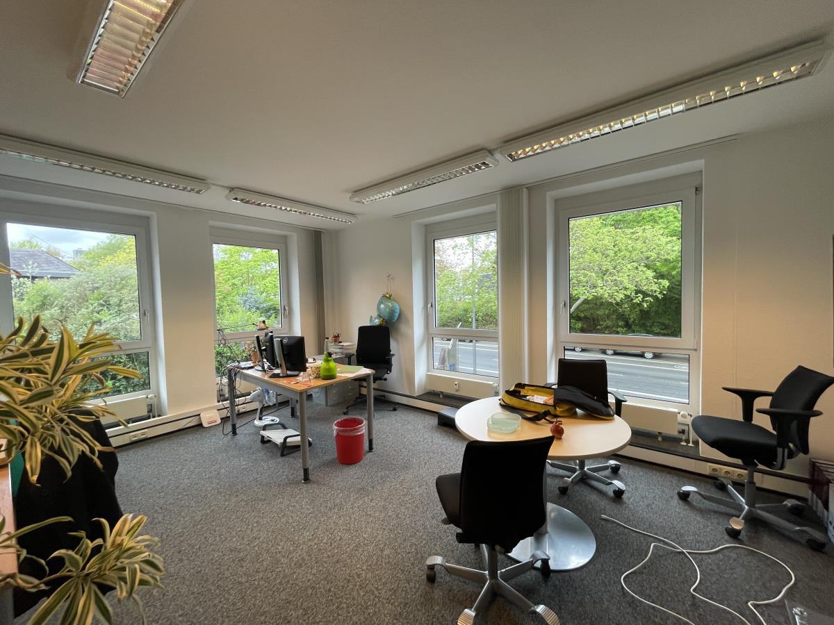 Eckbüro