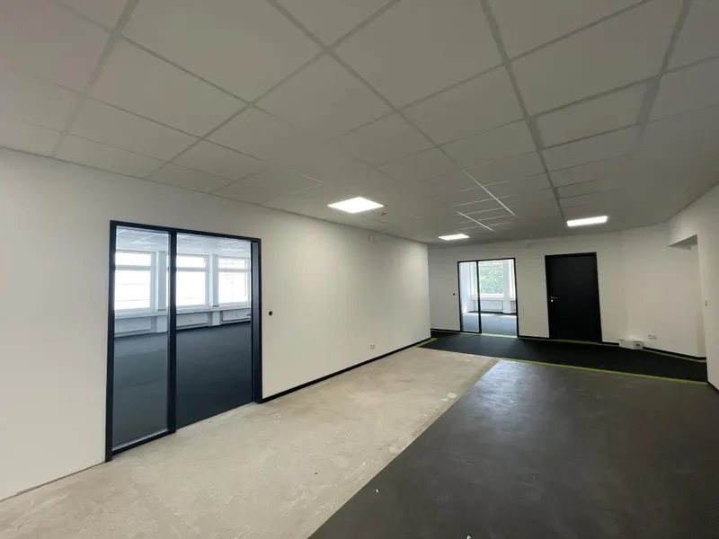 Flur-+Teeküchenbereich