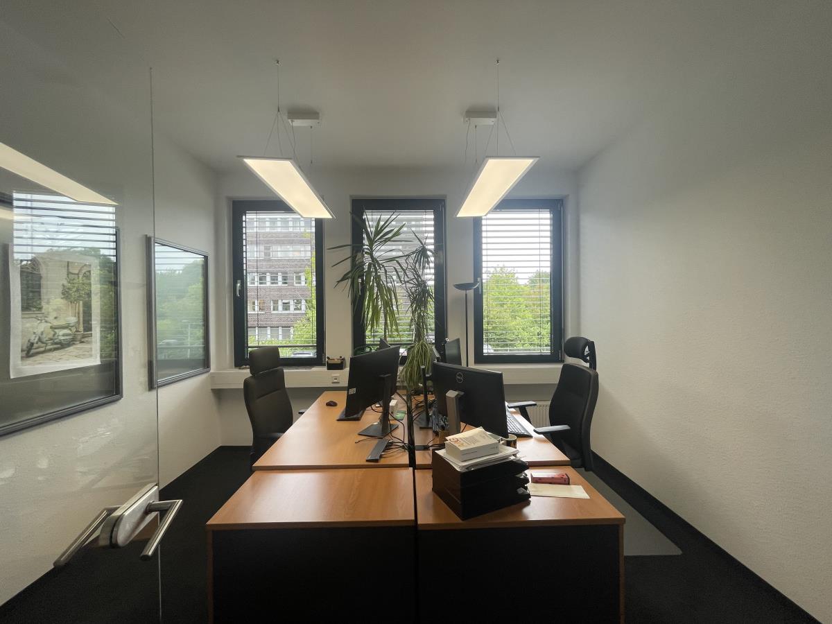 Doppelbüro