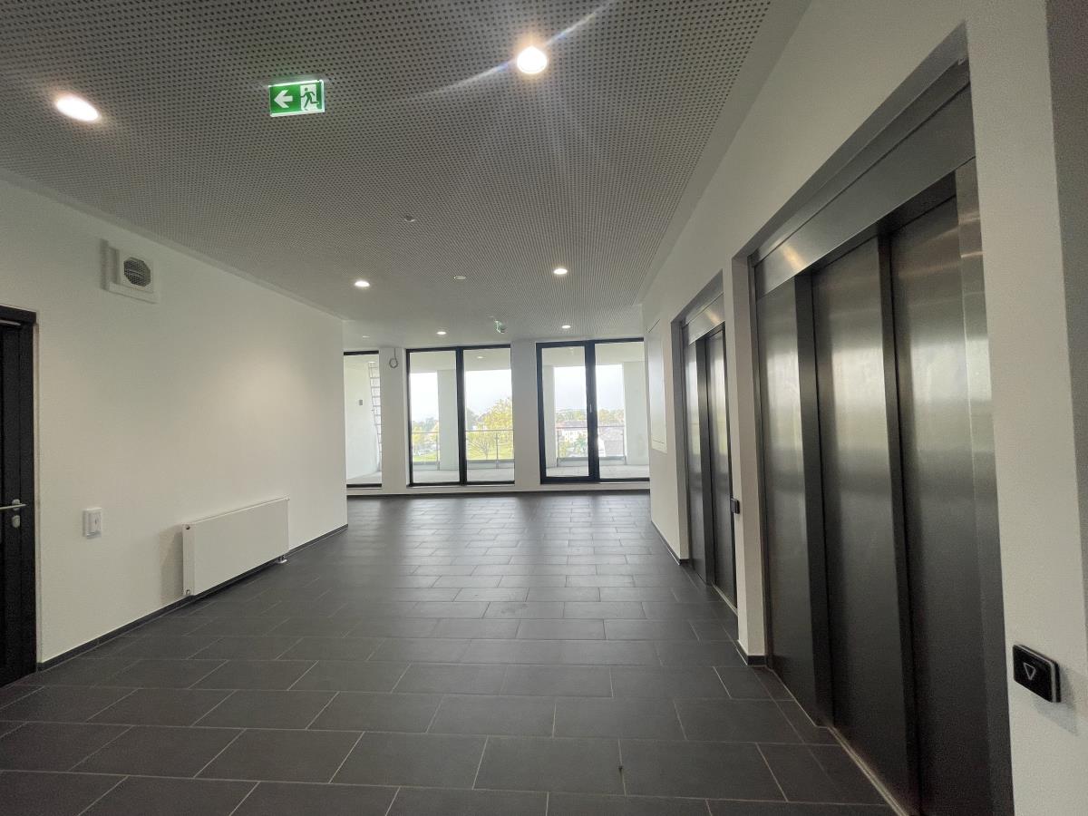 Aufzüge + Loggia