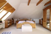 Wohn-Schlafzimmer im OG