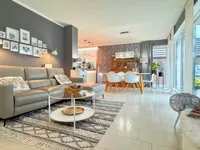 Wohnzimmer hell und großzügig