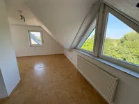 Arbeitszimmer im ausgebauten Boden