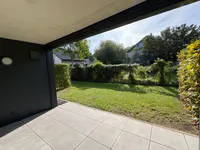 Grüner Ausblick von der Terrasse
