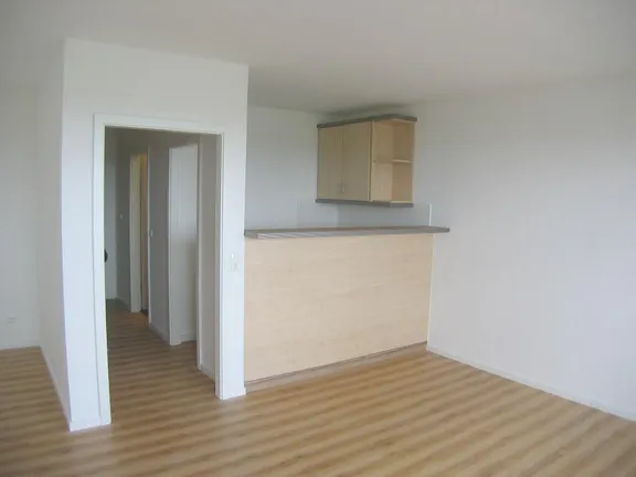 Blick zum Küchenbereich