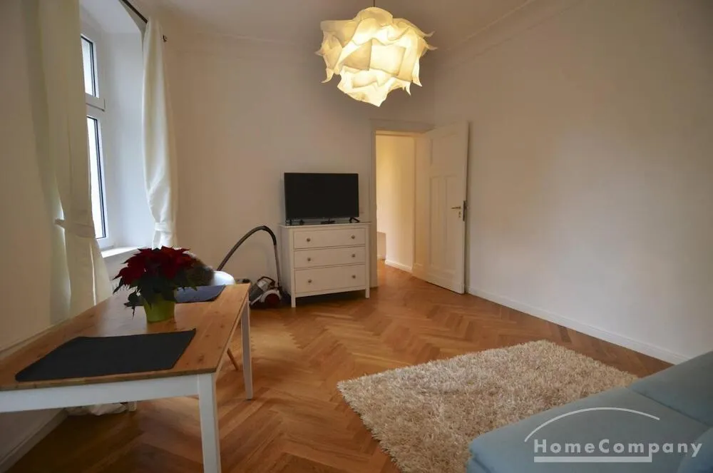 Ruhige 2-Zimmer-Altbauwohnung Nähe Schloss Charlottenburg, möbliert - Photo 1
