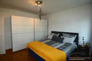 Renovierte, modern möblierte 2-Zimmer-Wohnung mit Balkon in Wilmersdorf