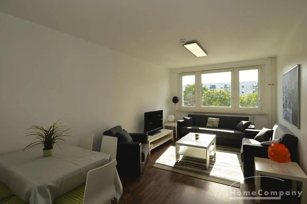 Zentrale 3-Zimmer-Wohnung in Alex Nähe, Mitte, möbliert - Photo 1