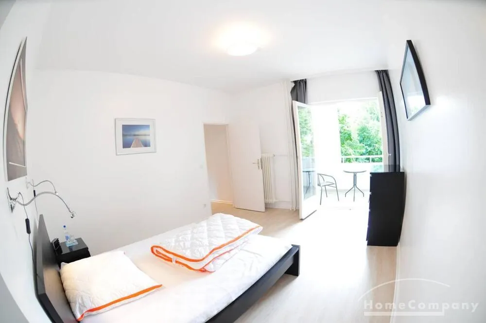 Helle 3-Zimmer-Wohnung mit Balkon in Berlin Wilmersdorf, möbliert - Photo 5