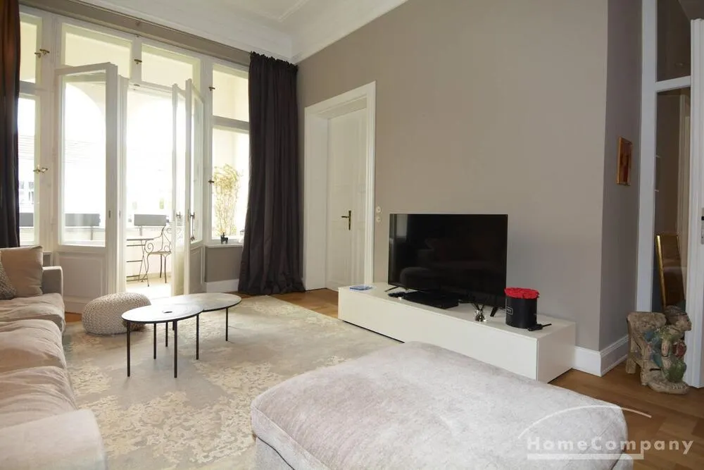 Luxuriöse Maisonette-Wohnung im Herzen von Charlottenburg, Berlin, möbliert. - Photo 1