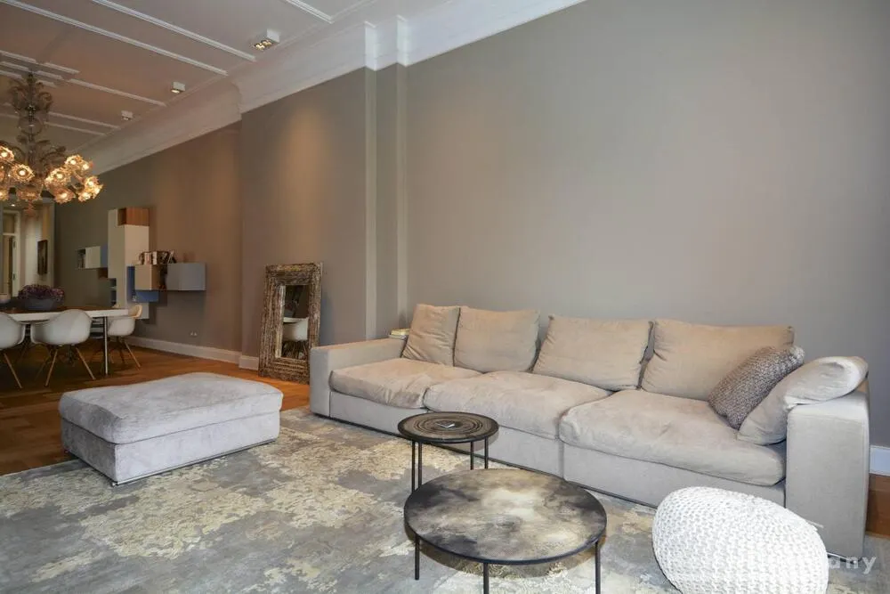 Luxuriöse Maisonette-Wohnung im Herzen von Charlottenburg, Berlin, möbliert. - Photo 2