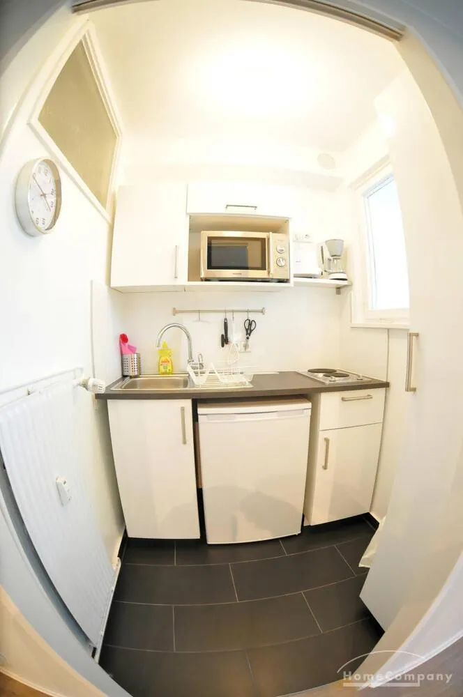 Schicke 1-Zimmer-Wohnung mit Balkon, Nähe KaDeWe, Berlin, möbliert - Photo 5