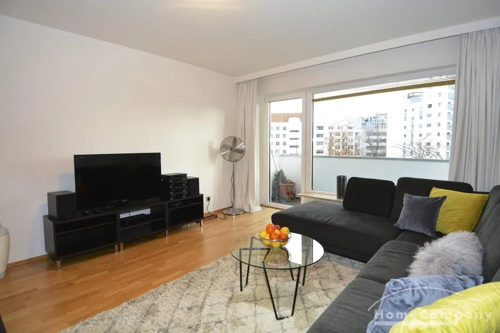 Komplett möblierte 4-Zimmerwohnung in Tiergarten, nahe KaDeWe - Photo 2