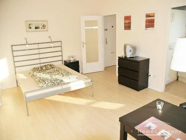 Schöne 1 Zimmer Wohnung mit Balkon in Berlin Wilmersdorf - Foto 3