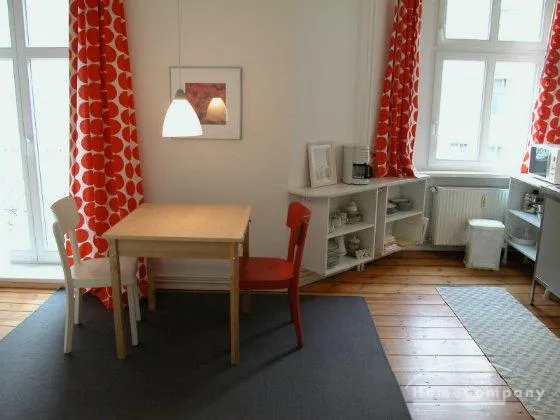 Gut ausgestattete 1-Zimmer-Wohnung in Berlin Kreuzberg Nähe Südstern - Photo 2