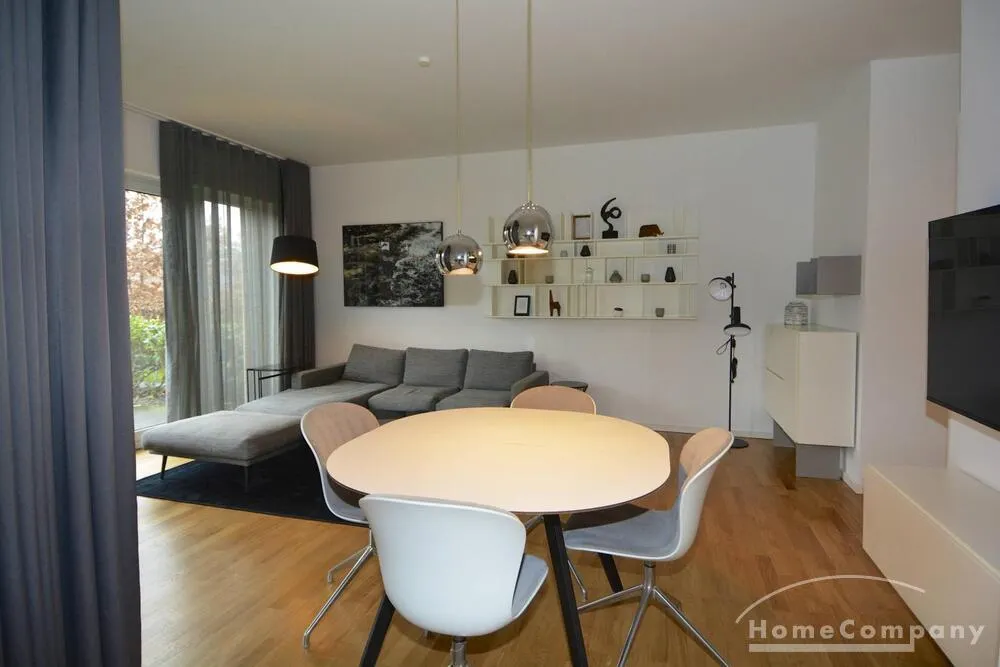 Moderne Wohnung mit Blick auf den Gleisdreieck-Park, möbliert - Foto 1