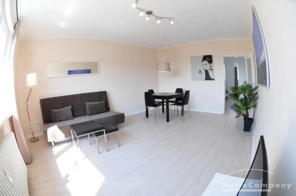 Helle 3-Zimmer-Wohnung mit Balkon in Berlin Wilmersdorf, möbliert - Photo 3