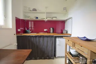 Sonnige Ein-Zimmer-Wohnung mit Balkon in Tempelhof, möbliert