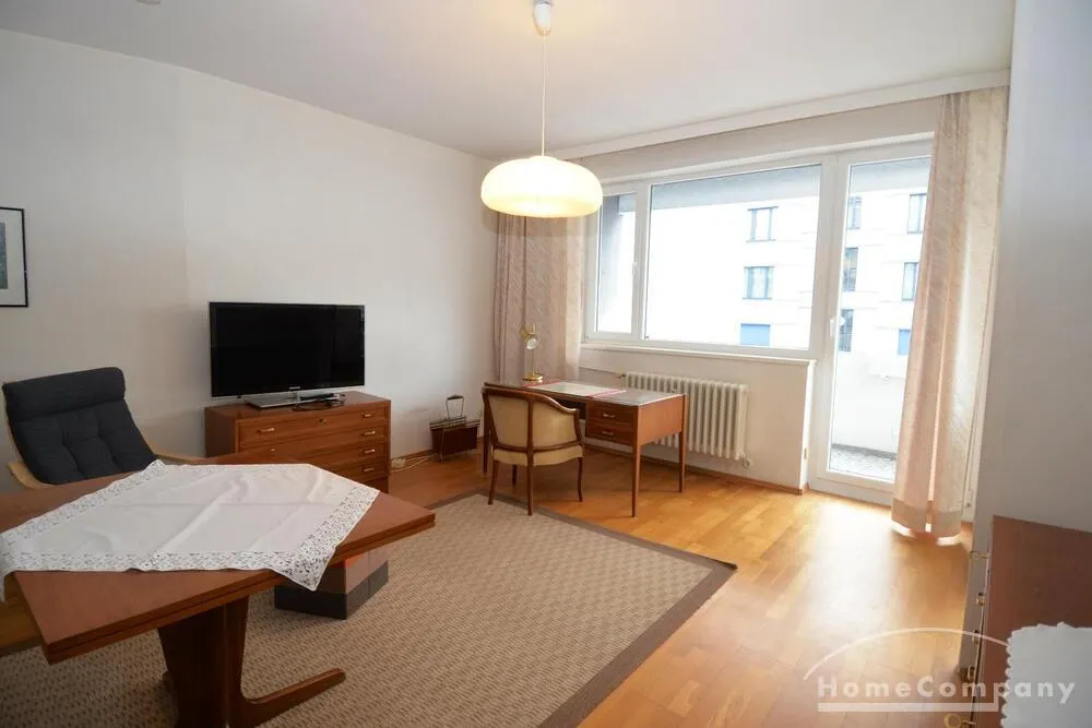 Helle, möblierte 2-Zimmer-Wohnung am Olivaer Platz, Berlin-Charlottenburg - Foto 2