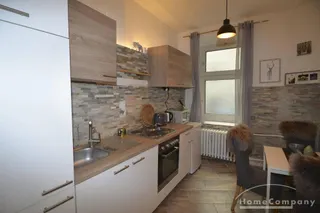 Klassische 2-Zimmer-Altbauwohnung in Charlottenburg, möbliert