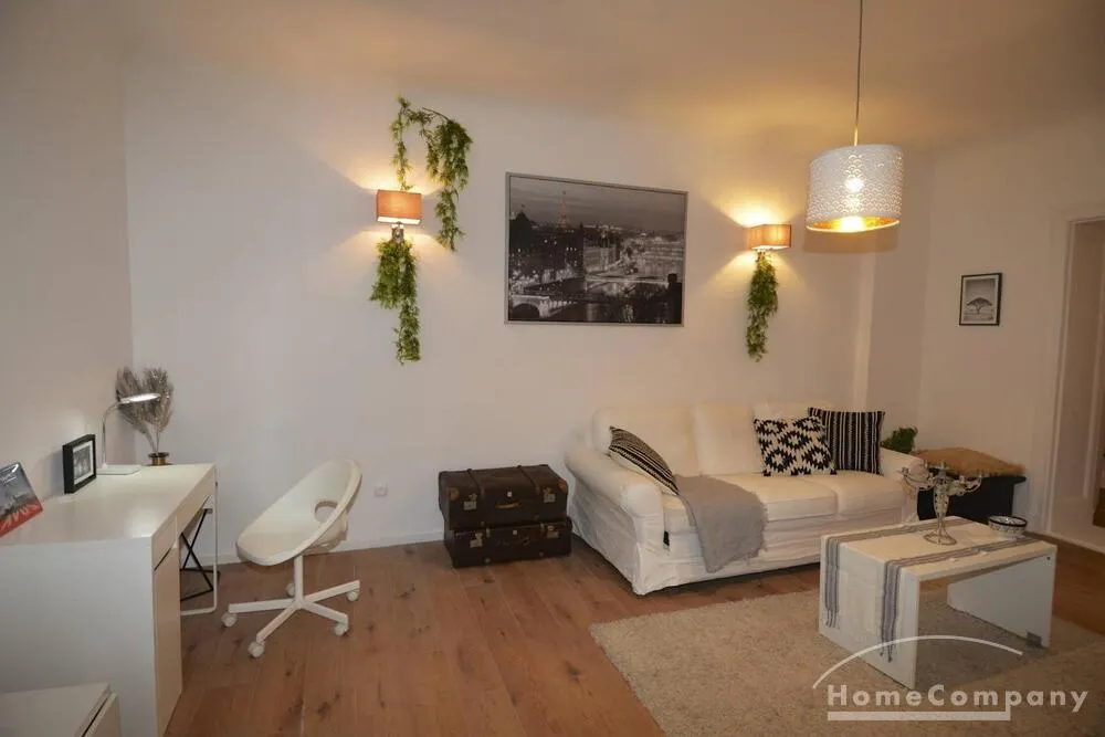 Klassische 2-Zimmer-Altbauwohnung in Charlottenburg, möbliert - Foto 2