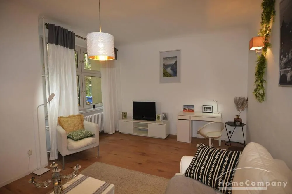 Klassische 2-Zimmer-Altbauwohnung in Charlottenburg, möbliert - Foto 3