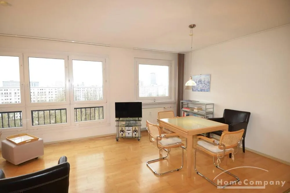 Voll möblierte Drei-Zimmer-Wohnung in saniertem Altbau, Berlin Friedrichshain - Foto 1