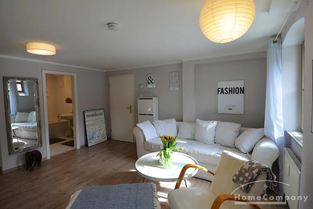 Moderne Zwei Zimmer Altbau Wohnung in Potsdam, möbliert - Photo 1