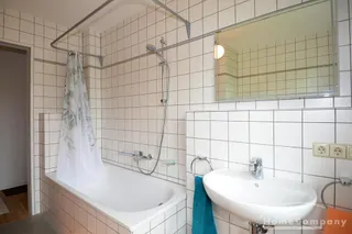 Helle Zwei-Zimmer-Wohnung in Kleinmachnow, möbliert
