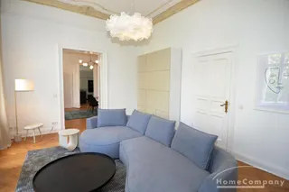 Hochwertige 4 Zimmerwohnung, Altbau Stuck, am Ku´Damm zentral