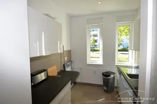 Helle und neu eingerichtete 2-Zimmer-Wohnung nähe des Tierparks Berlin