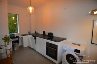 Sehr ruhige und schöne 2 Zi Wohnung.