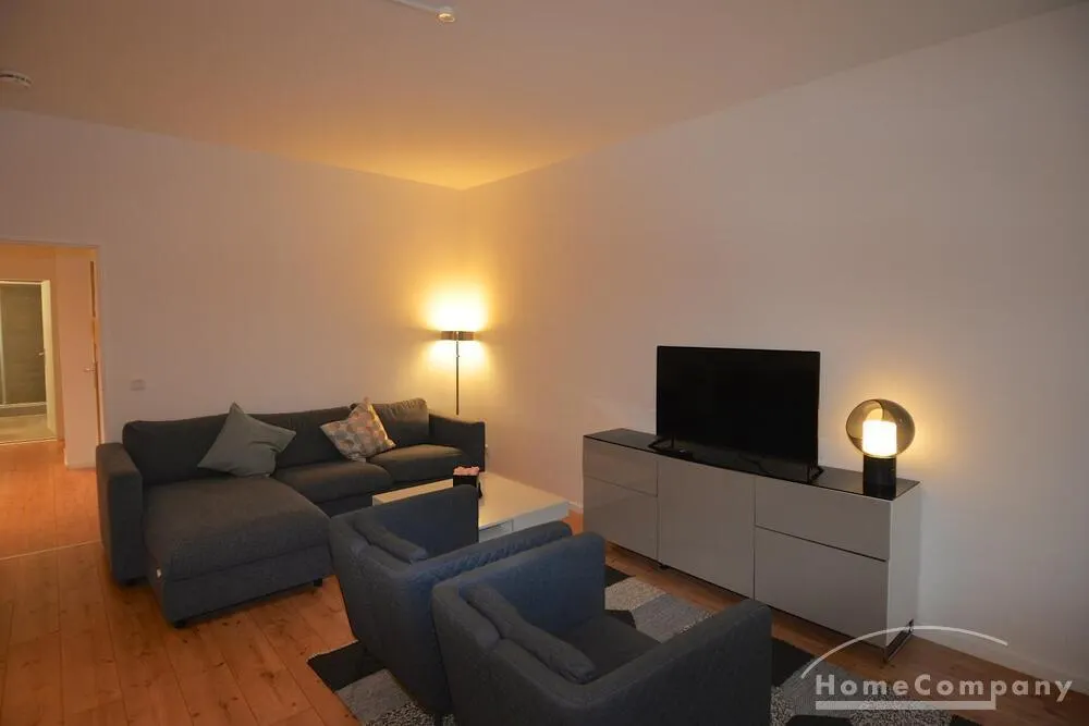 Sehr ruhige und schöne 2 Zi Wohnung. - Foto 2
