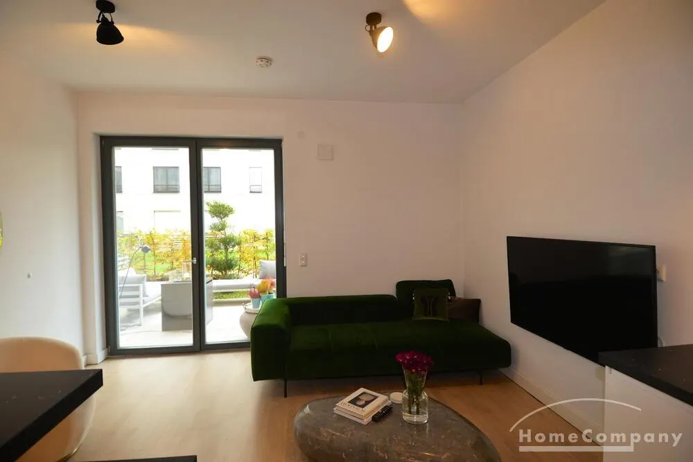 Luxuriöse, möblierte Wohnung in Schmargendorf mit großer Terrasse - Photo 2