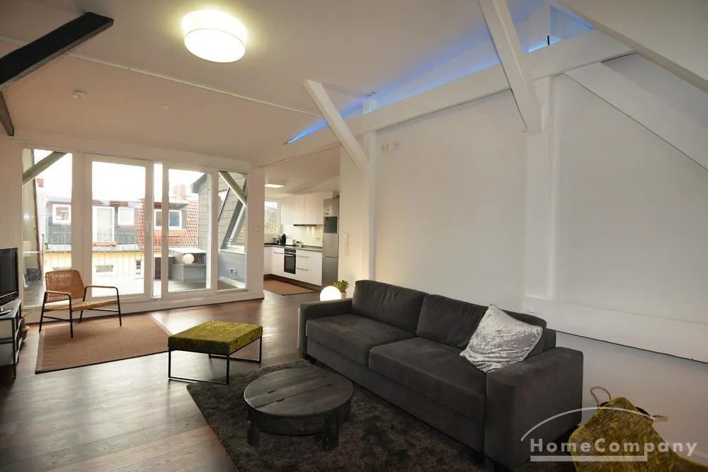 Großes und helle 2-Zimmer-Dachgeschoss in Neukölln, möbliert - Foto 4