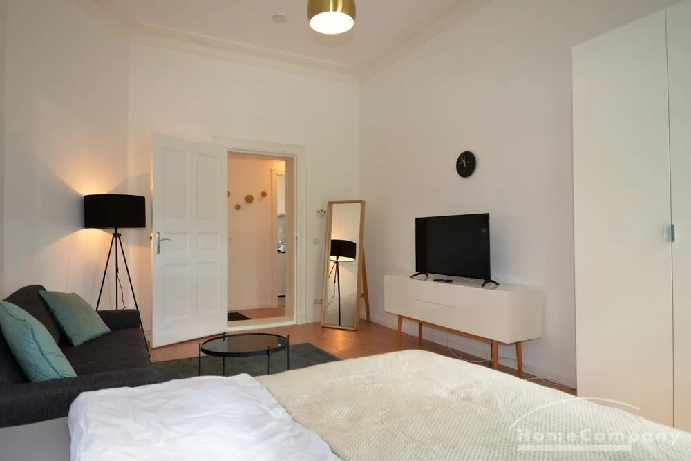 Helle 1-Zimmer-Wohnung in Wedding, möbliert - Photo 1