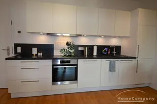Helle möblierte Neubauwohnung in Wilmersdorf