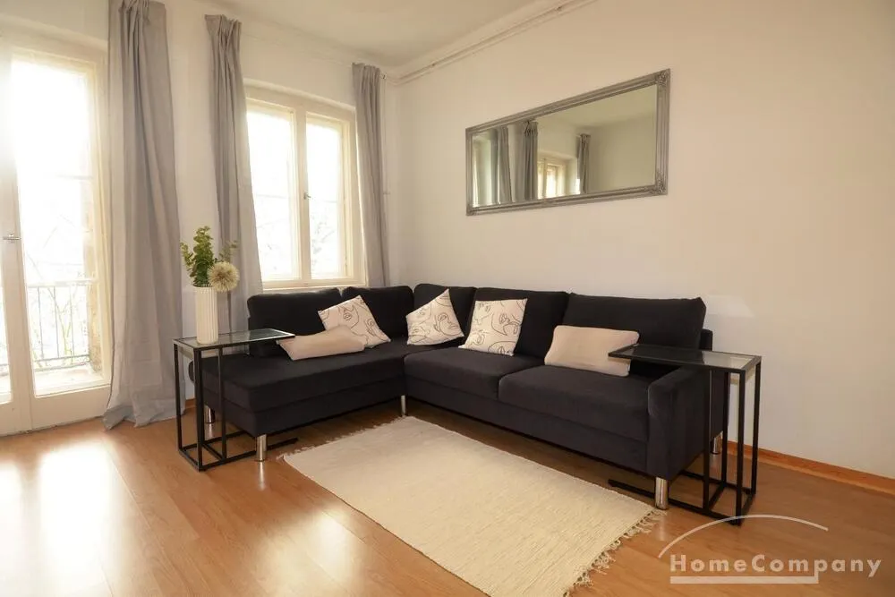 Helle und freundliche 2-Zimmer-Wohnung in Zehlendorf, möbliert - Photo 1