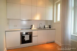 Sehr 2 Zi schöne Wohnung nähe Hauptbahnhof