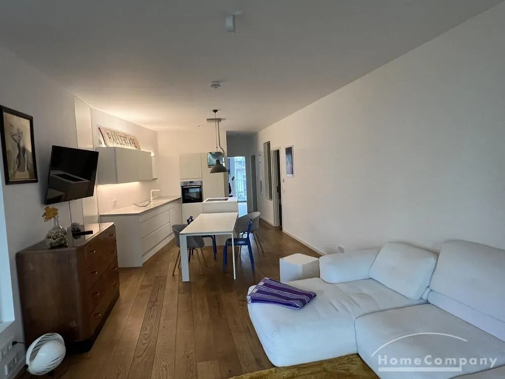 Helle, möblierte 3-Zimmer-Wohnung mit zwei Balkonen im Herzen von Berlin-Mitte - Photo 2