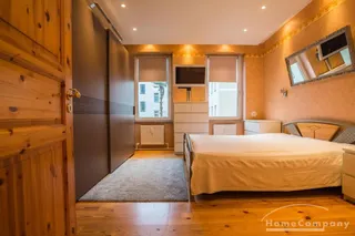 Große 2-Zimmer-Altbauwohnung in Schöneberg, möbliert
