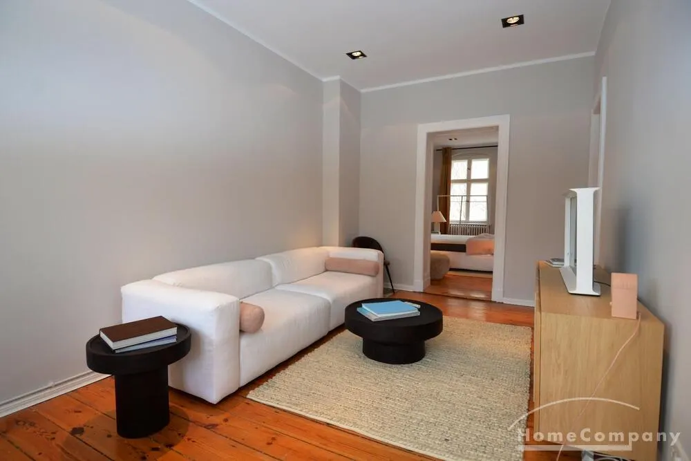 Schöne 3 Zi Wohnung Nähe Savignyplatz, mit Parkplatz und Fitnesstudio - Photo 3